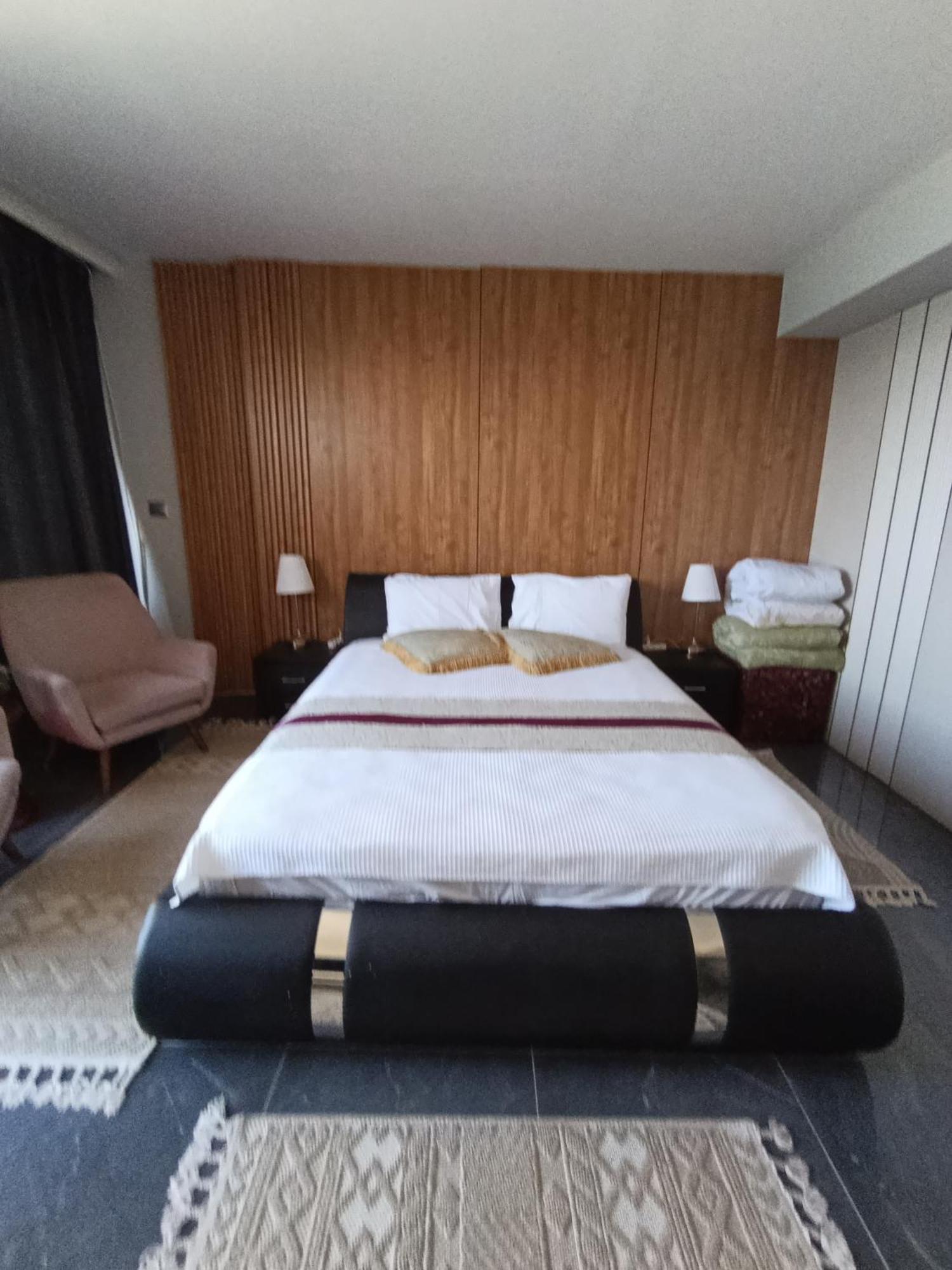 Penthouse Apartment On The Beach Bat Yam Eksteriør billede