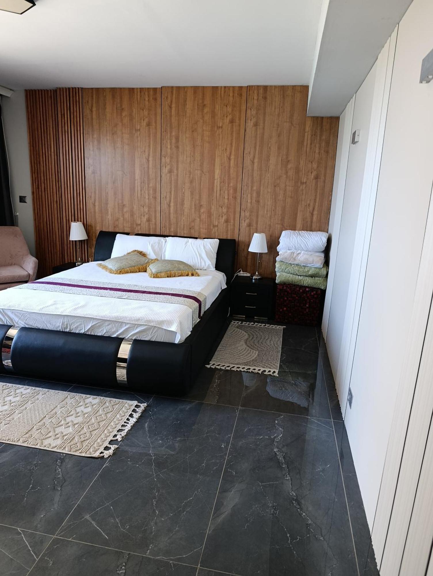 Penthouse Apartment On The Beach Bat Yam Eksteriør billede