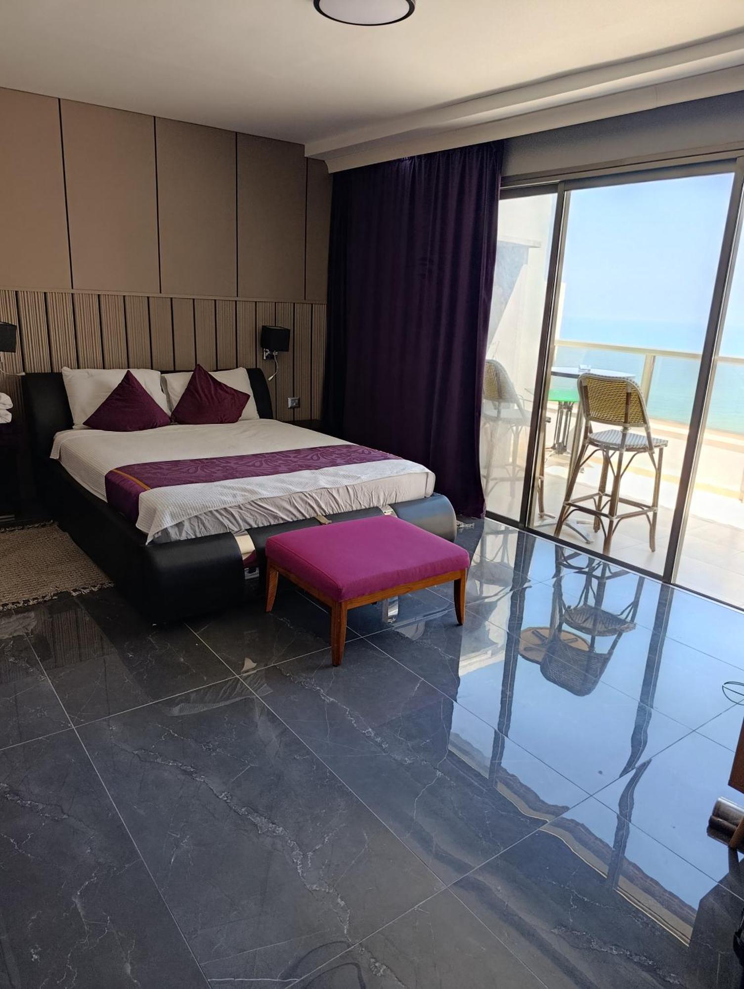 Penthouse Apartment On The Beach Bat Yam Værelse billede