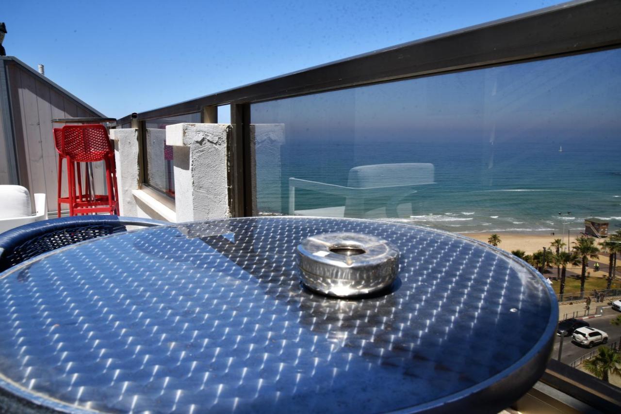 Penthouse Apartment On The Beach Bat Yam Eksteriør billede